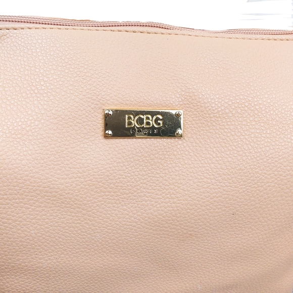 BCBG EUC Tan Faux Leather Adjustable Strap Crossbody/Shoulder Bag - Picture 2 of 7